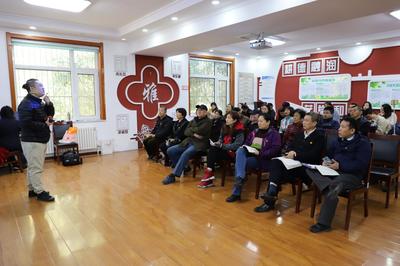 學(xué)校黨組織進社區(qū) 黨課宣講與文化藝術(shù)的交融